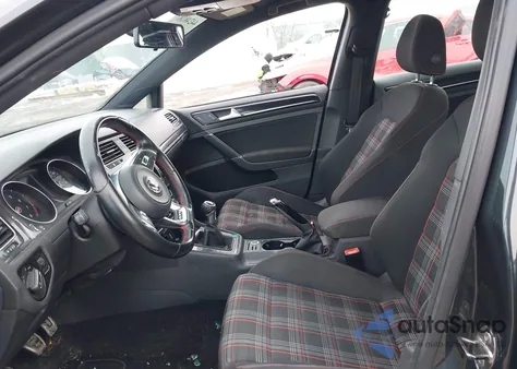 2015 Volkswagen Golf Gti 2.0T S 4-Door z USA, uszkodzony, nr VIN 3VW5T7AU8FM073563